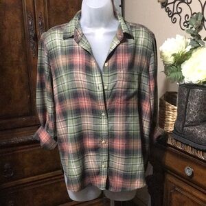 American Eagle Ahhmazingly soft boyfriend fit flannel Blouse - Green and Brick